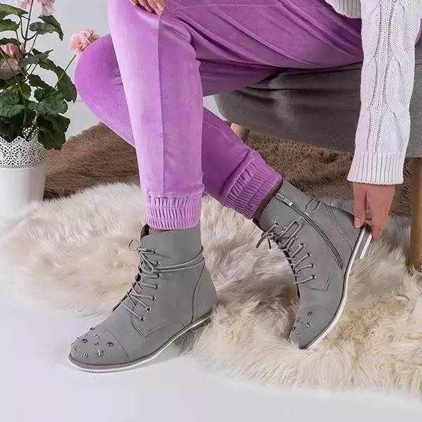 OUTLET Bottes grises pour femmes avec embellissements Matildat - Chaussures