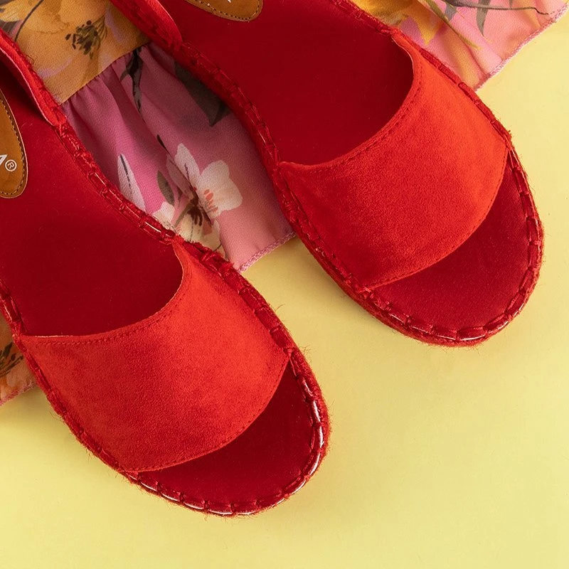OUTLET Sandales femme rouges sur la plateforme Sitra - Chaussures