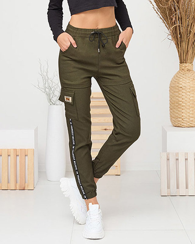 Pantalon de combat isolé vert pour femmes avec lettrage - Vêtements