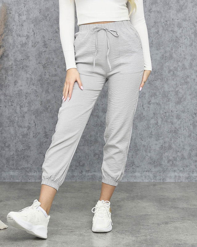 Pantalon pour femmes en tissu gris clair - Vêtements