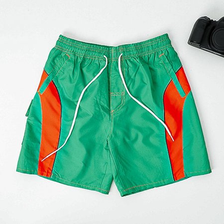 Short de sport vert pour homme avec inserts orange - Vêtements
