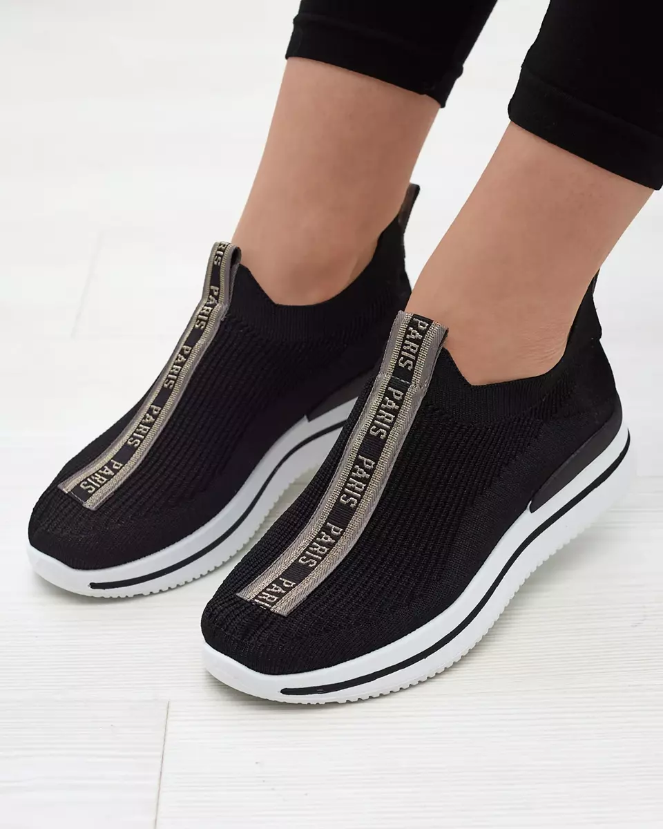 Chaussures de sport à enfiler pour femmes avec lettrage en noir Cerppa- Footwear