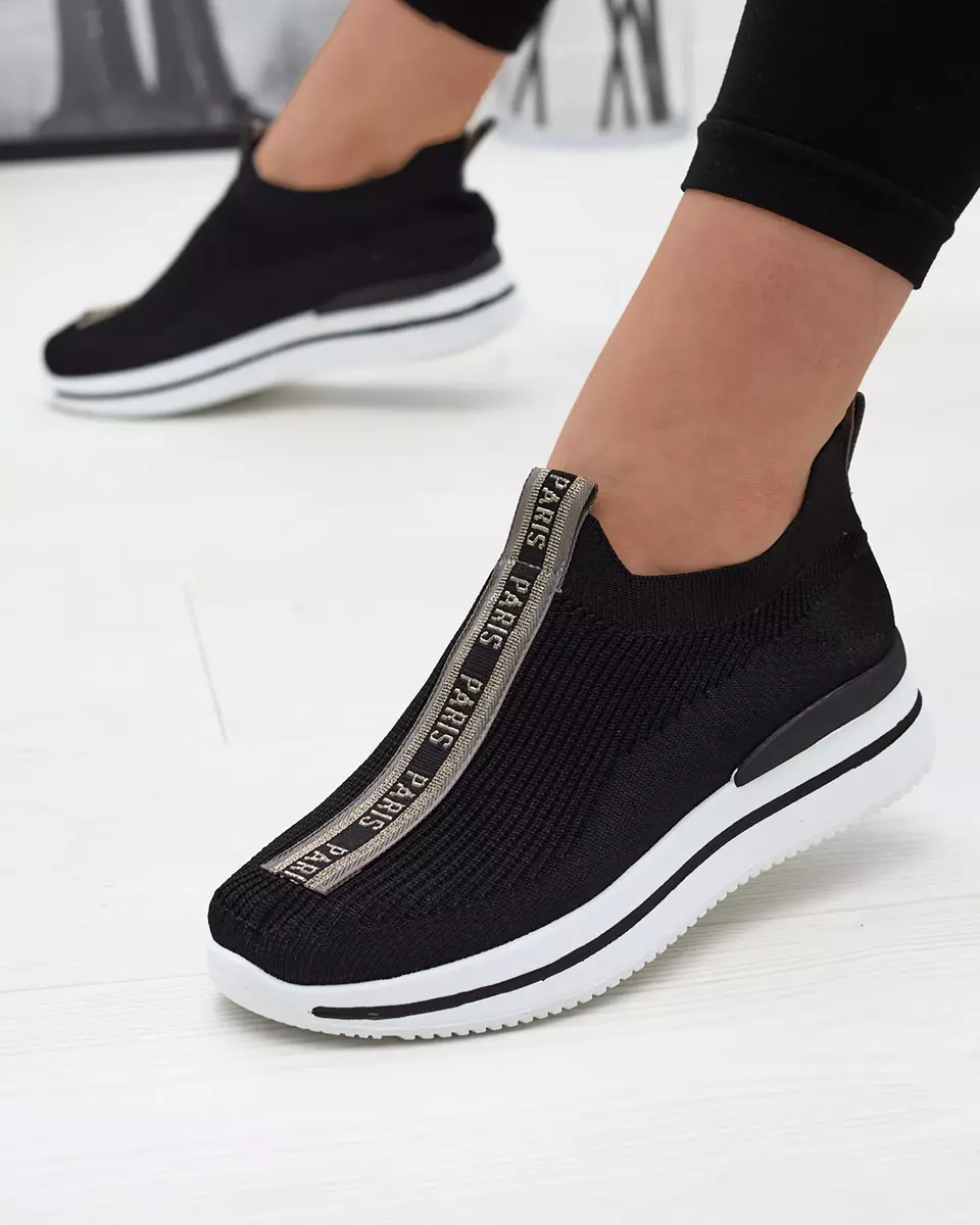 Chaussures de sport à enfiler pour femmes avec lettrage en noir Cerppa- Footwear