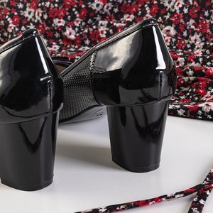 Escarpins laqués noirs ajourés avec nœud Mikasa - Footwear