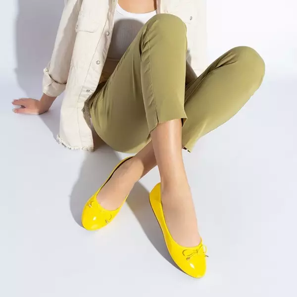 OUTLET Ballerines vernies vernies jaune pour femmes Suzzi - Chaussures