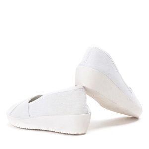 OUTLET Blanc slip on a low wedge Peppi - Chaussures