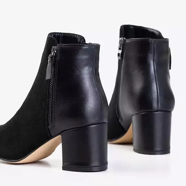 OUTLET Bottes noires pour femmes sur le poteau Marlaja - Chaussures