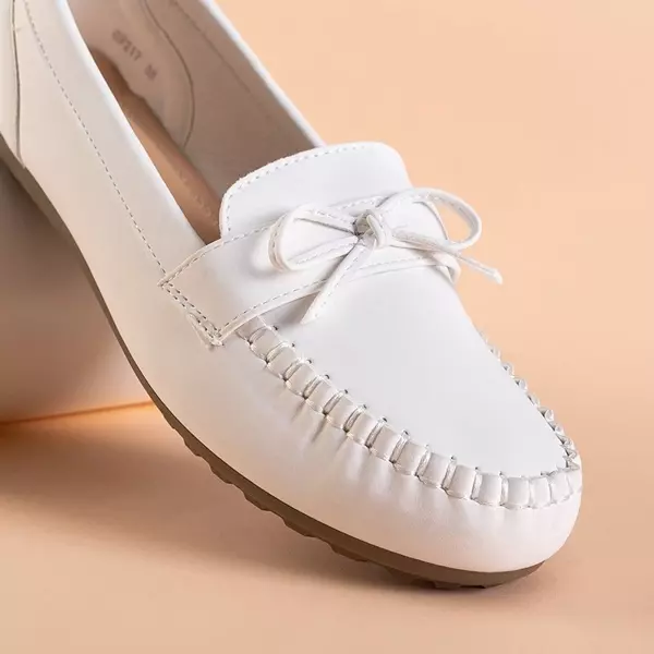 OUTLET Mocassins blancs pour femmes avec nœud Letisa - Chaussures