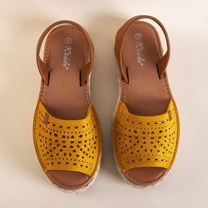 OUTLET Sandales ajourées femme moutarde sur la plateforme Pieqa - Footwear