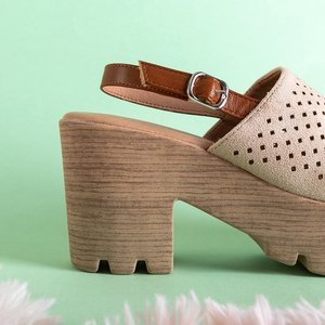 OUTLET Sandales ajourées pour femmes beiges sur le poteau Noria - Footwear