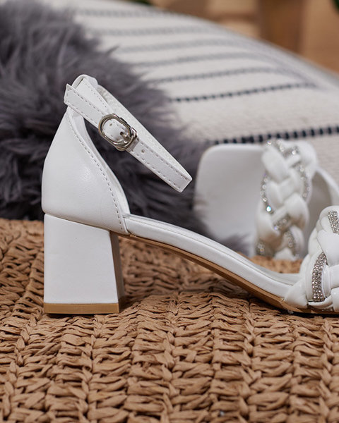 OUTLET Sandales blanches pour femmes sur le poteau de Marienka - Chaussures