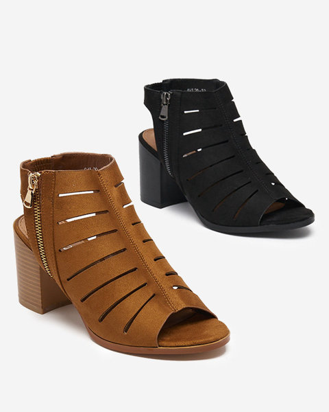 OUTLET Sandales pour femmes avec découpes en noir Athief- Footwear