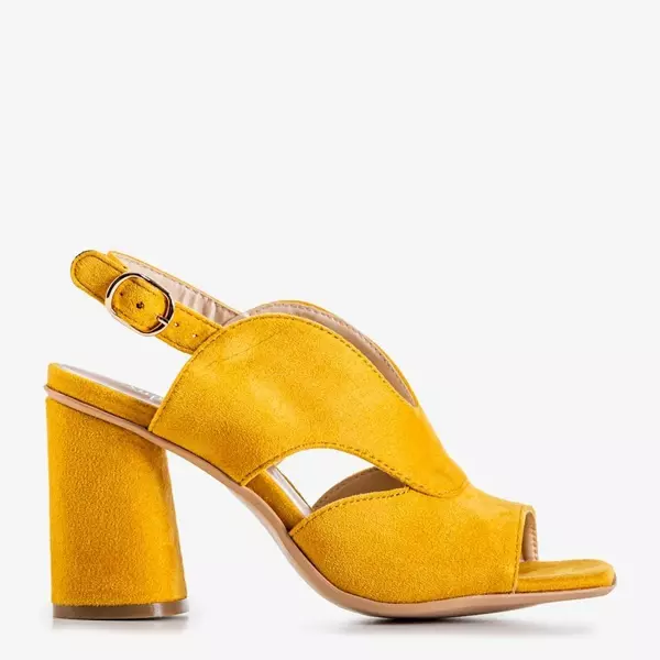 OUTLET Sandales pour femmes jaunes sur le poteau Biserka - Footwear