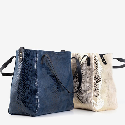 Sac cabas femme en peau de serpent bleu marine - Sacs à main