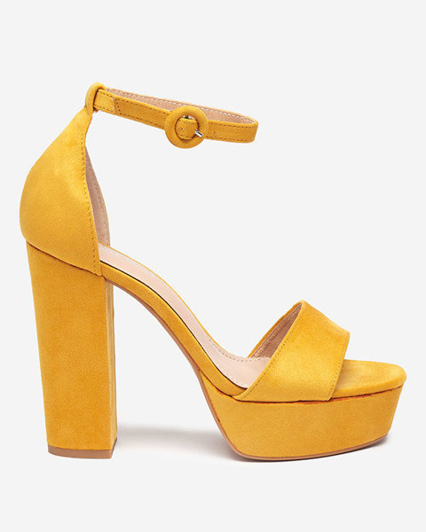Sandales jaunes pour femmes sur un montant supérieur Berisek - Footwear