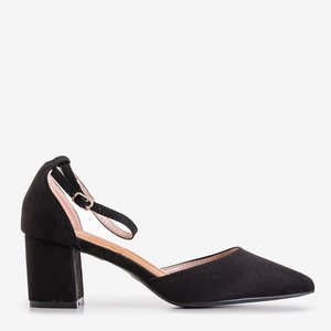 Sandales noires pour femmes sur le poteau Rumil - Footwear