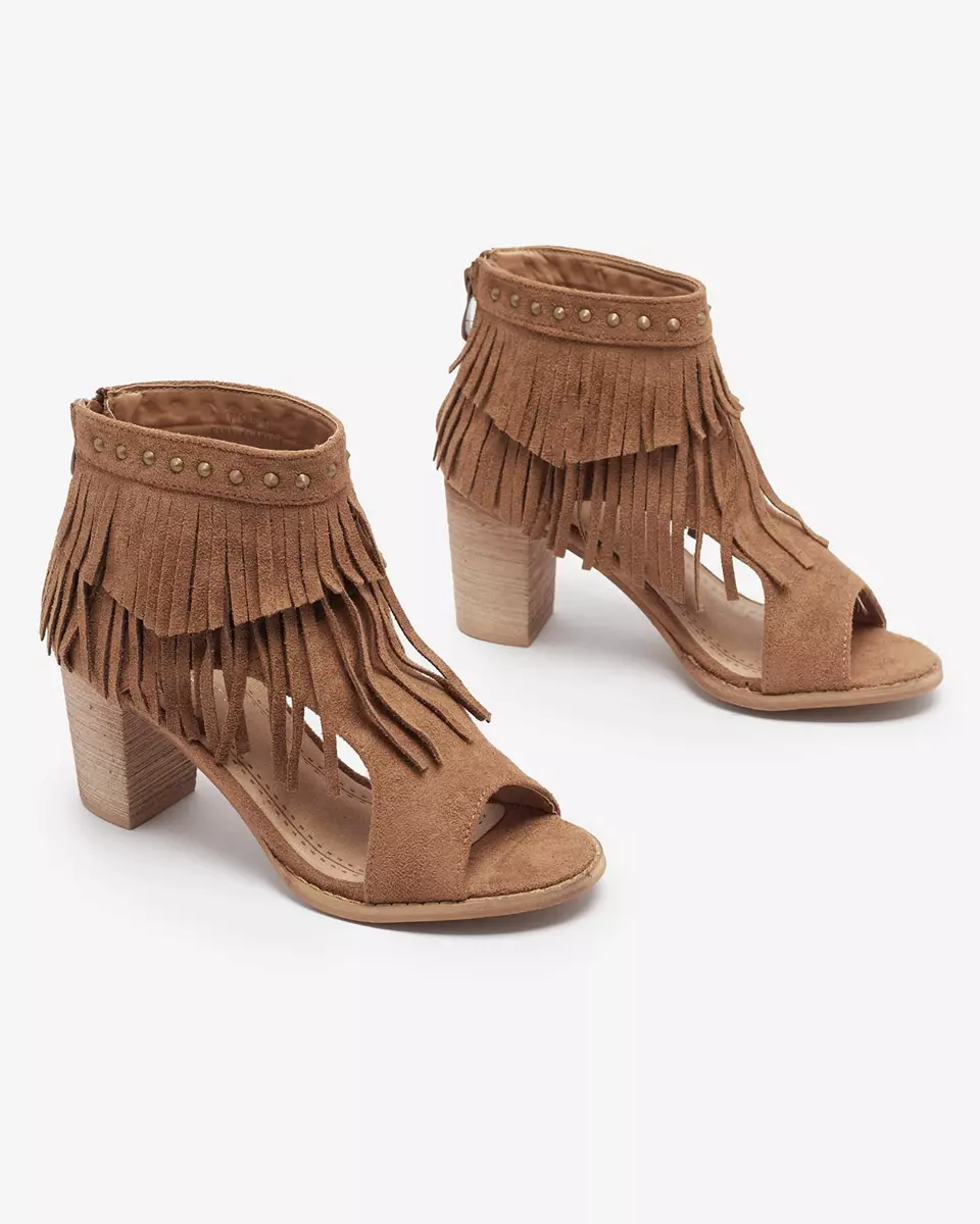 Sandales pour femmes sur tige avec glands en couleur camel Dovsi- Footwear