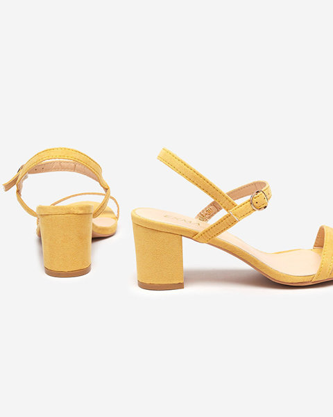 Sandales pour femmes sur tige en jaune Usopi - Footwear