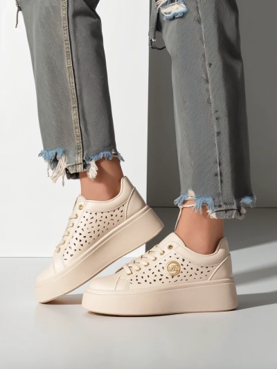 Sneakers Écrues à plateforme pour femmes Boreas Royalfashion en cuir écologique