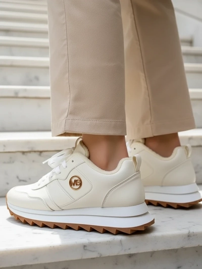 Royalfashion Alba Baskets Blanches Isolées pour Femmes en Cuir Écologique sur Plateforme