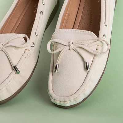 Mocassins femme en éco-suède avec nœud de couleur crème Inda - Chaussures