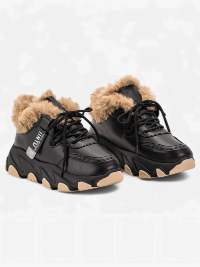 Baskets de sport noires pour femmes avec fourrure Nonua. Chaussures