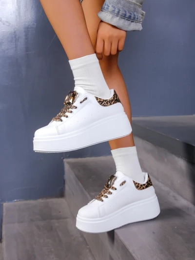 Baskets de sport pour femmes Royalfashion sur une plateforme Safirrat