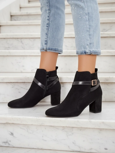 Bottes pour femmes Royalfashion sur un poteau Eloron