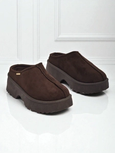Marron foncé