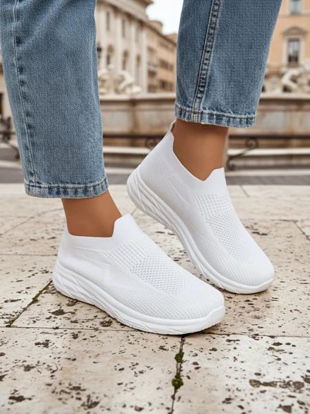 Royalfashion Chaussures de sport à enfiler pour femmes Whites
