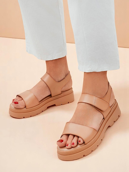 Sandales Royalfashion pour femmes avec une épaisse semelle Otvanna