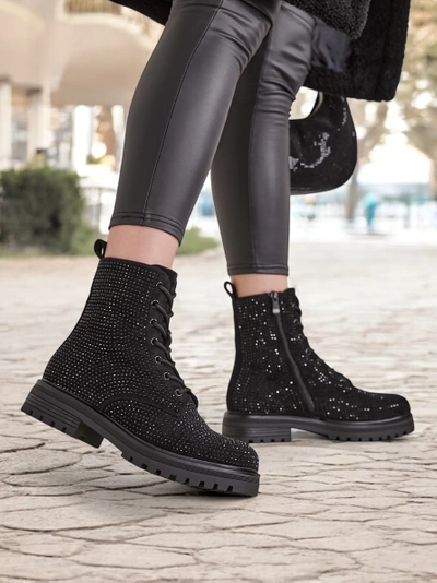 Bottes à lacets pour femmes Royalfashion avec des strass Russos