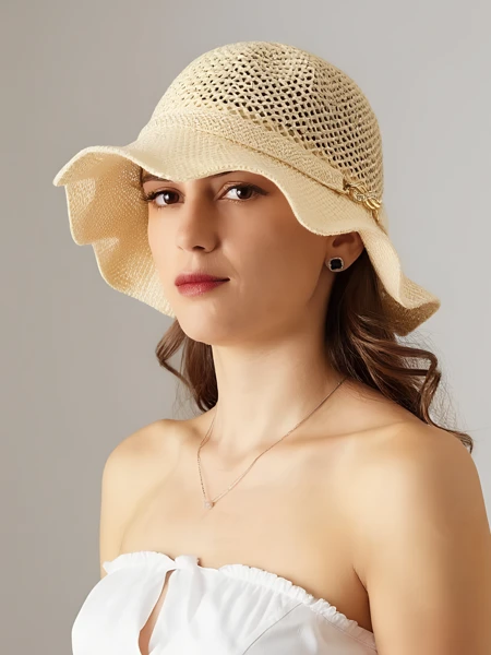 Royalfashion Chapeau femme à bord ondulé Wave Breeze