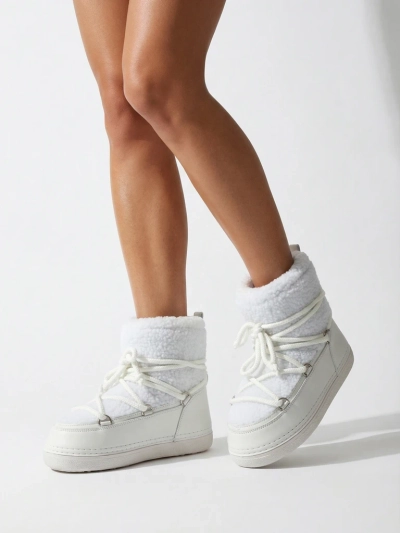 Bottes de neige pour femmes avec peau de mouton Uvella