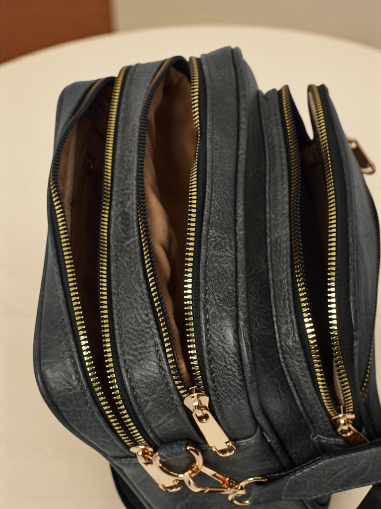 Petit sac à main pour femme en cuir écologique Hidden Thorn