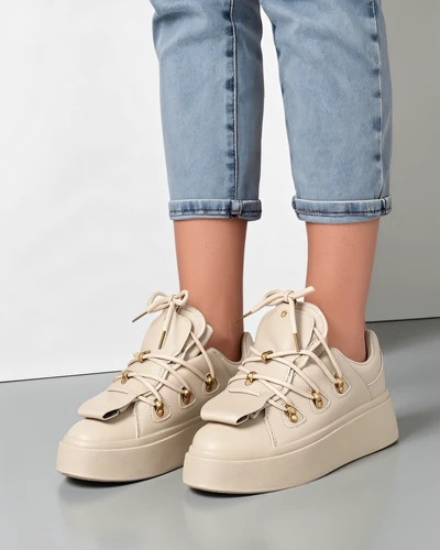 Baskets Royalfashion pour femmes avec une languette décorative Domatories