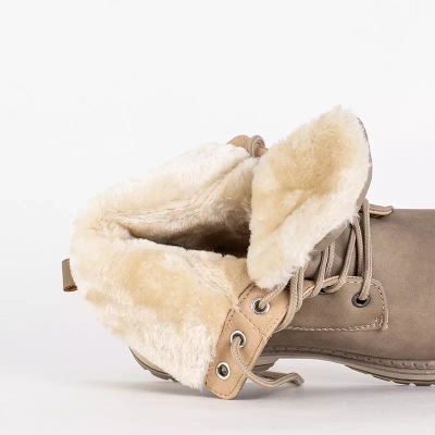 OUTLET Bottines femme beige mat Misqa. Chaussure