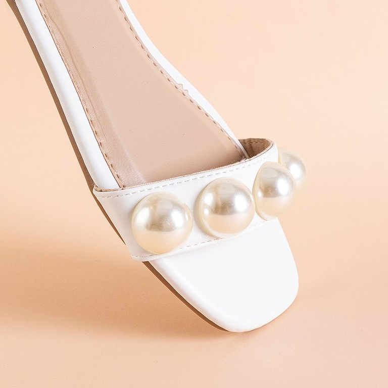 Sandales plates pour femmes blanches avec perles Lucyla - Chaussures