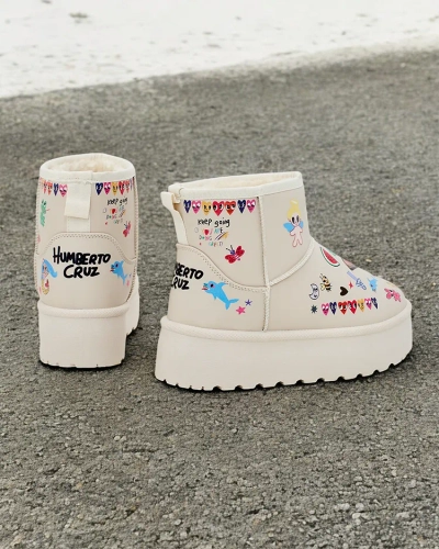 Royalfashion Des bottes de neige courtes pour femmes avec des autocollants Hanaga