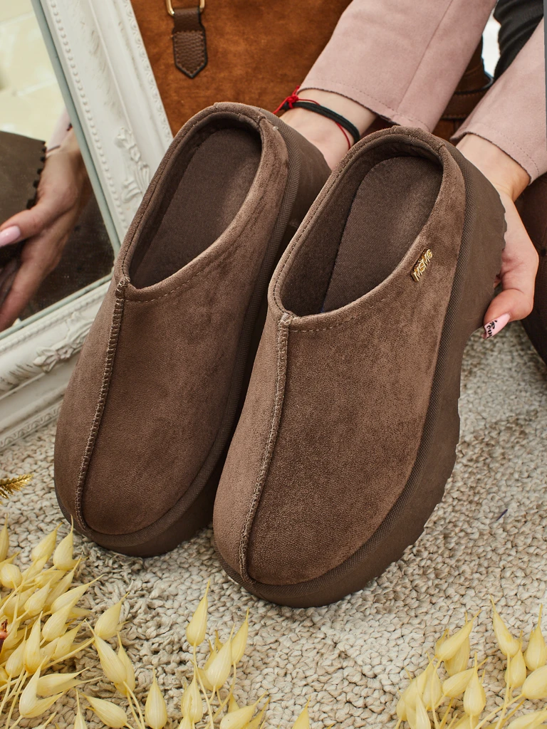 Bottes courtes style bottes de neige pour femmes avec fourrure Calindra