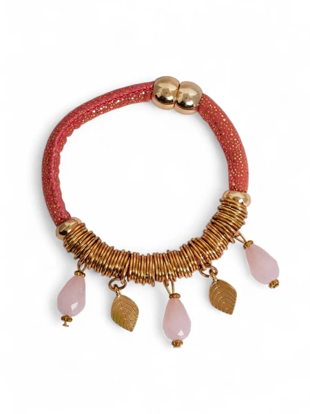 Bracelet pour femmes avec des perles et des paillettes
