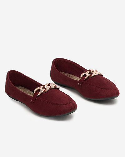 Mocassins pour femme en éco-daim bordeaux avec une chaîne Osylia - Chaussures