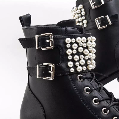 OUTLET Bottines noires pour femmes avec perles Iznala - Chaussures