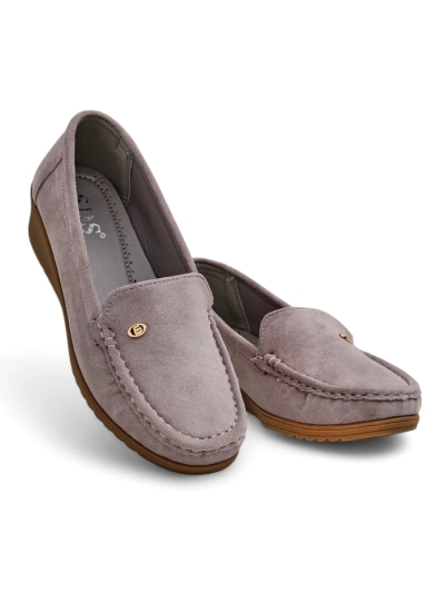 Mocassins Royalfashion pour femmes sur un petit talon Lepolt