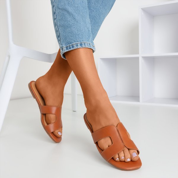 OUTLET Pantoufles Hemilda marron pour femmes - Chaussures