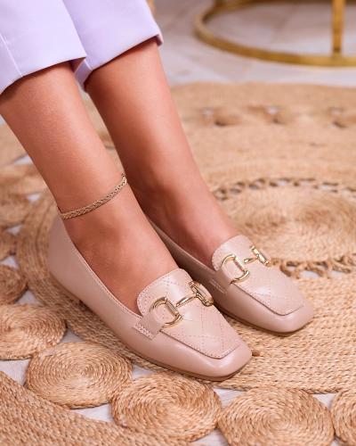 Royalfashion Mocassins matelassés pour femmes marron clair avec ornements dorés Wetifa