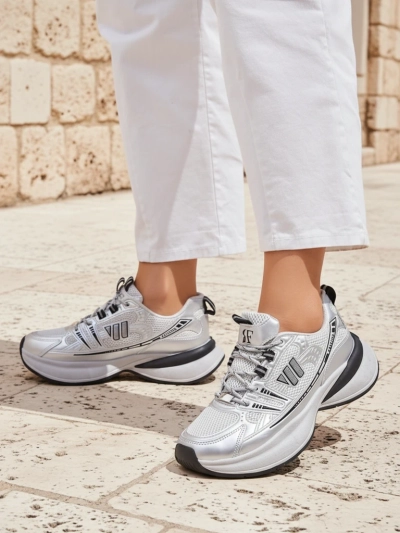 Sneakers sportives Royalfashion pour femmes sur une semelle plus épaisse Roality