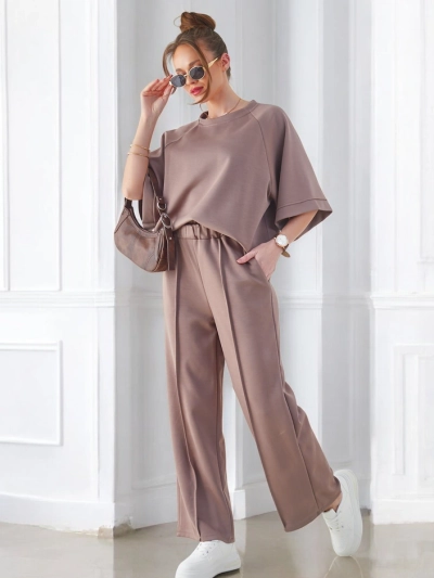 Ensemble Royalfashion pour femmes avec des manches courtes et un pantalon large