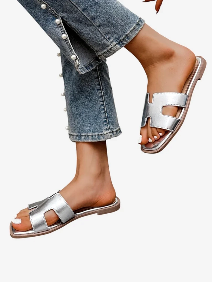 Royalfashion Tongs à semelle plate pour femmes Eval