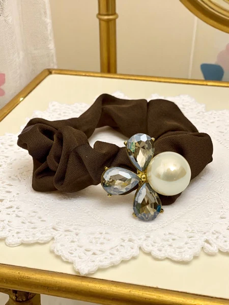 Royalfashion Chouchou avec perle décorative Perle Satin